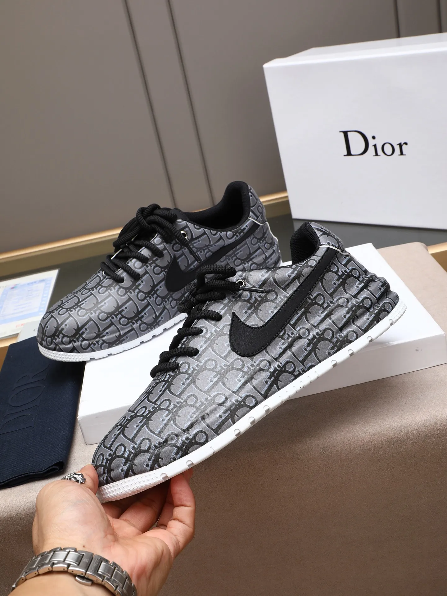 🔥🔥🔥Men's shoes💰560 [Leather bag sole craftsmanship] Dior European station men's shoes new internet celebrity 🔥🔥🔥 popular dad genuine leather bag sole inner layer high men's shoes, made of first-layer cowhide ➕Imported custom materials popular breathable, comfortable and soft leather sports shoes, breathable mesh lining, leather insole, size 38-44 (45 46 custom-made)